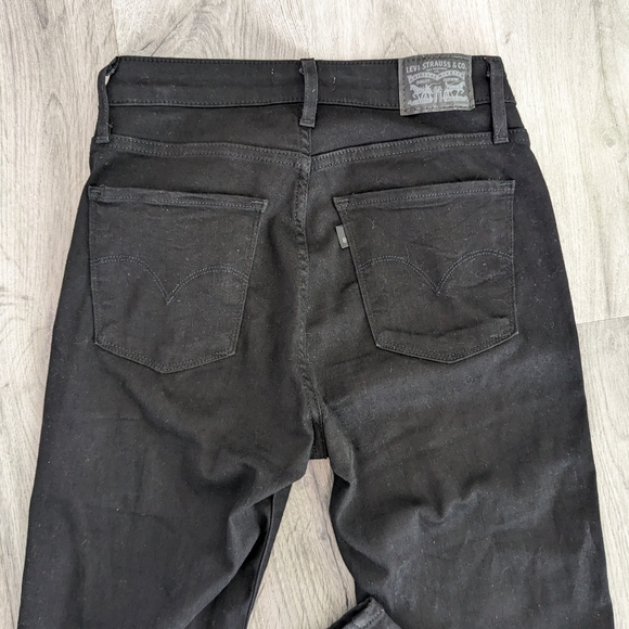 High rise skinny Levi's jeans - Picture 7 of 7